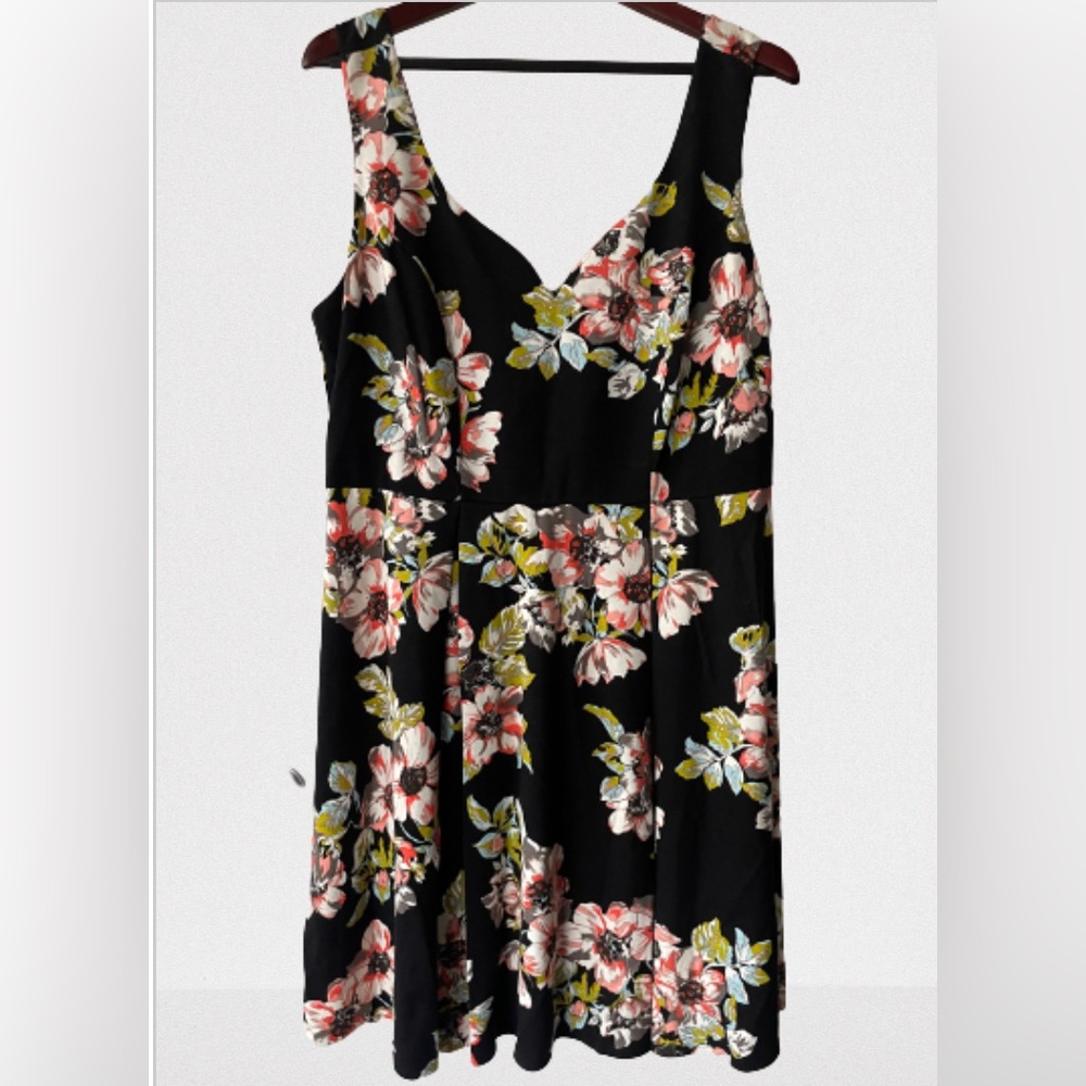 Torrid dress- Beautiful, heavy quality, floral dress. Gorgeous style!